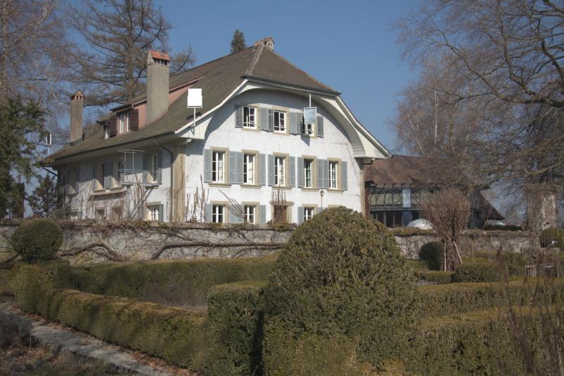 R36