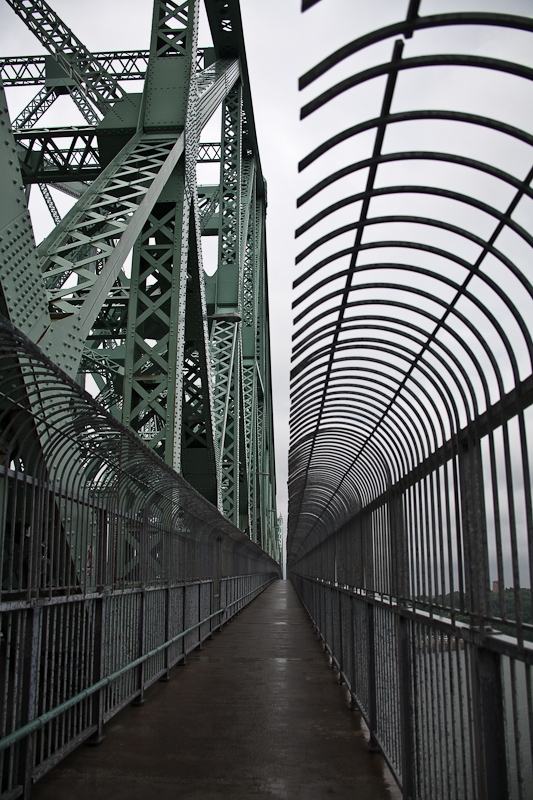 R145