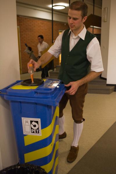 R27
