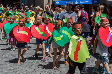 T77