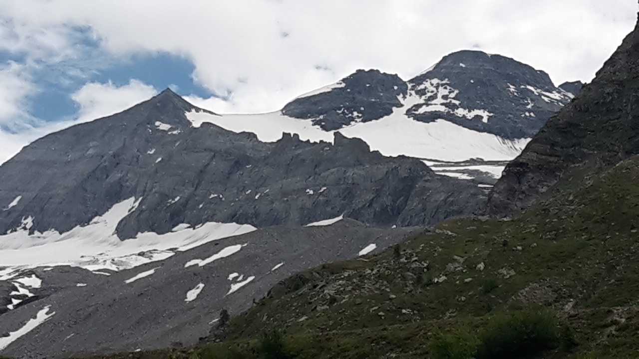 P89 102