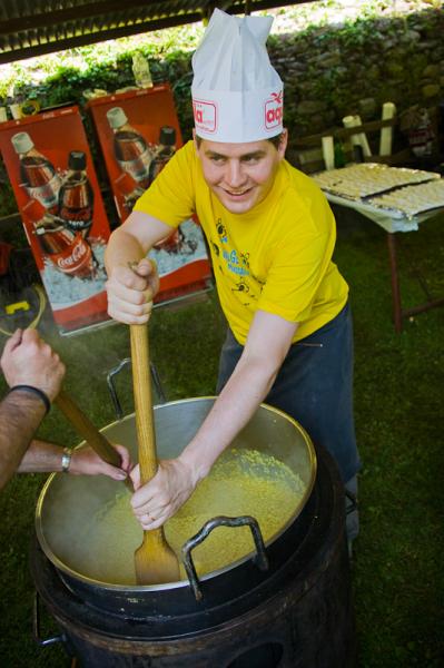R486