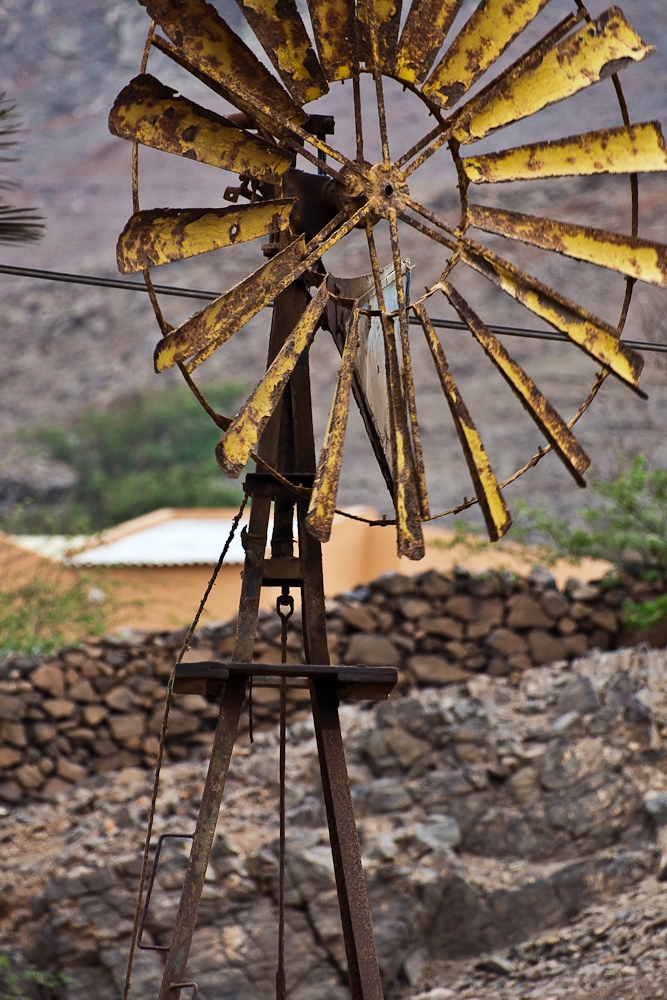 R112