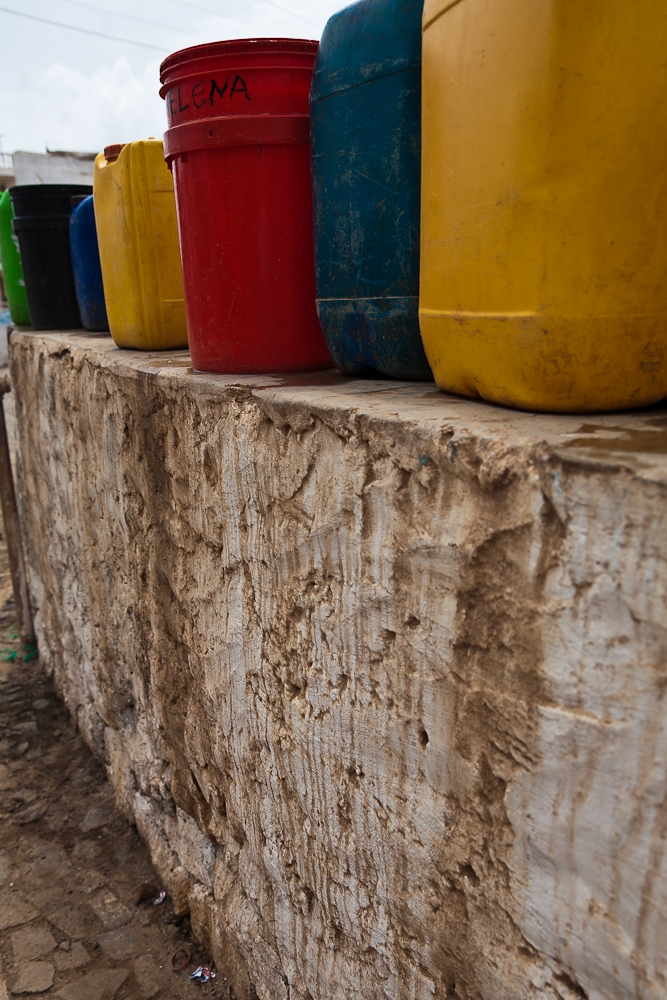 R138