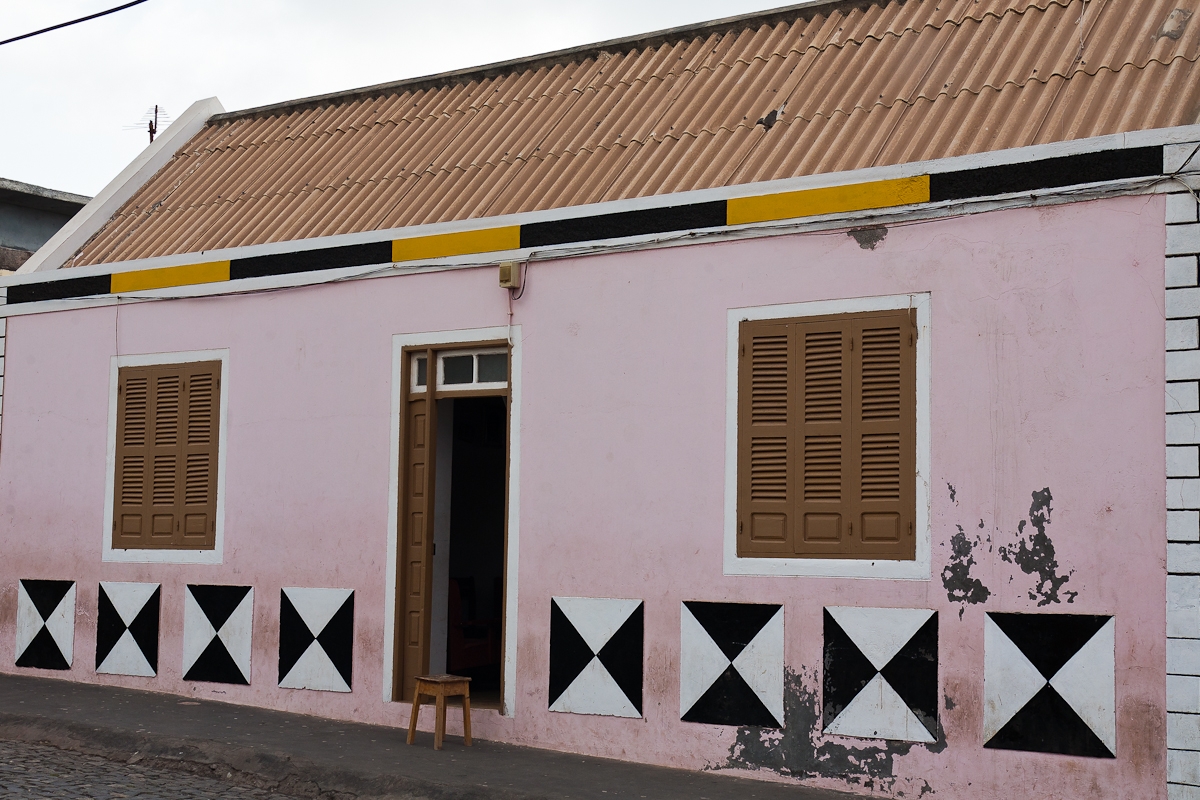 R300