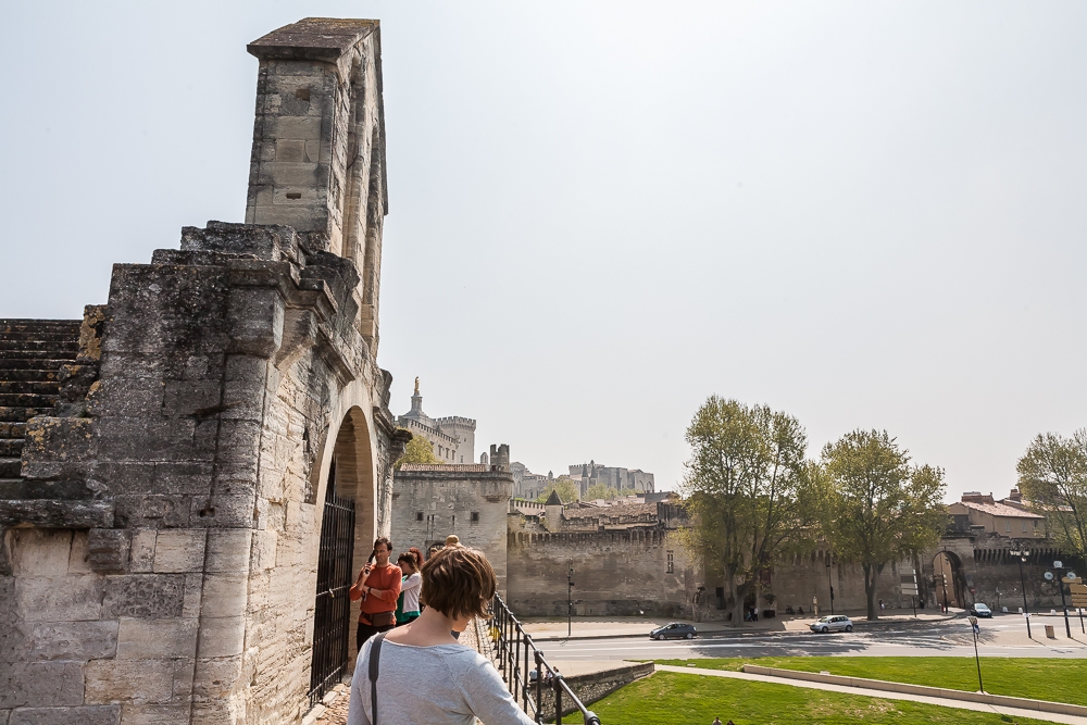 R162