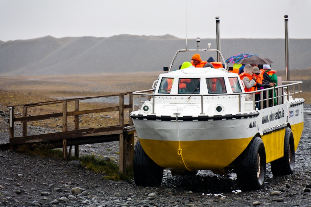 R225