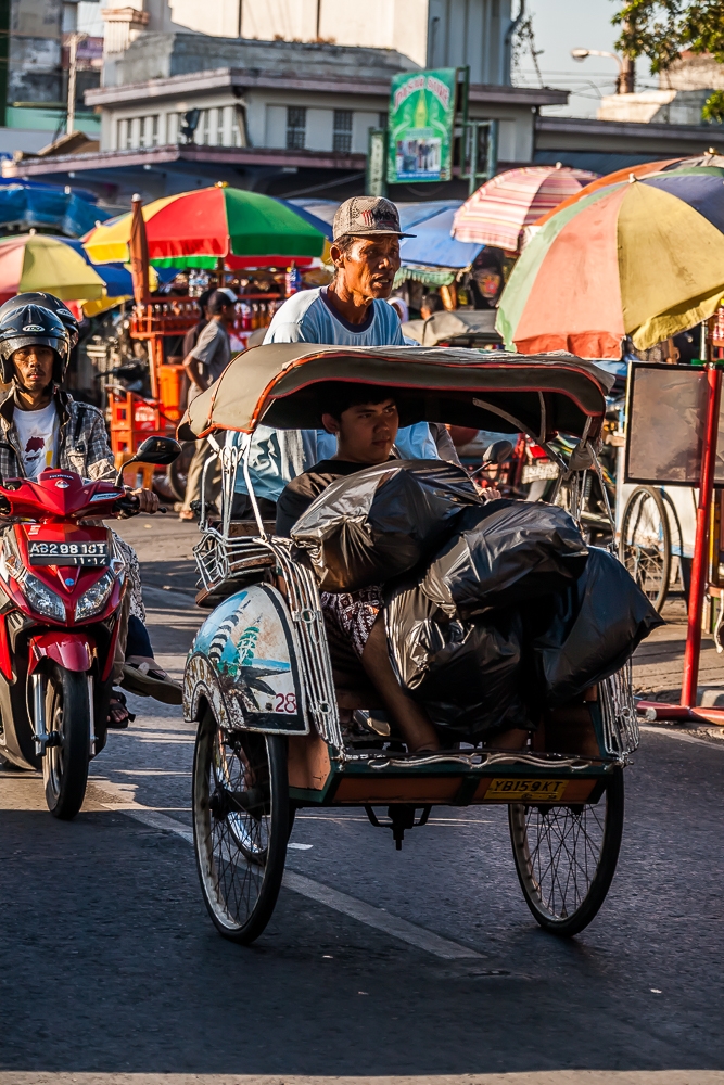 R28