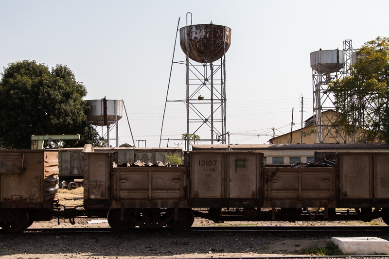 R27