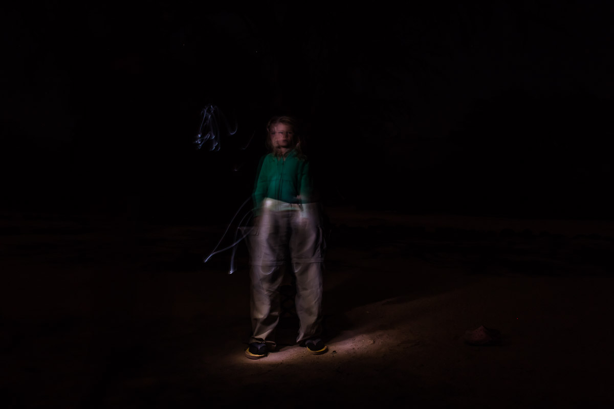 253