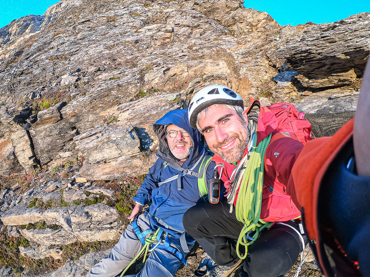 064